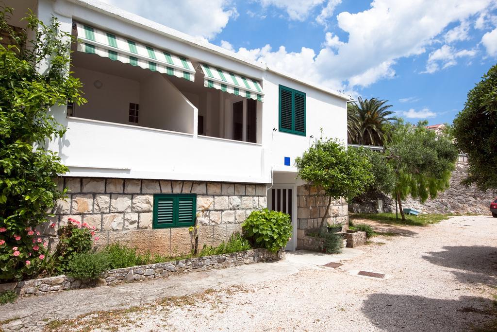 Apartments Smiljka Tučepi Exteriör bild